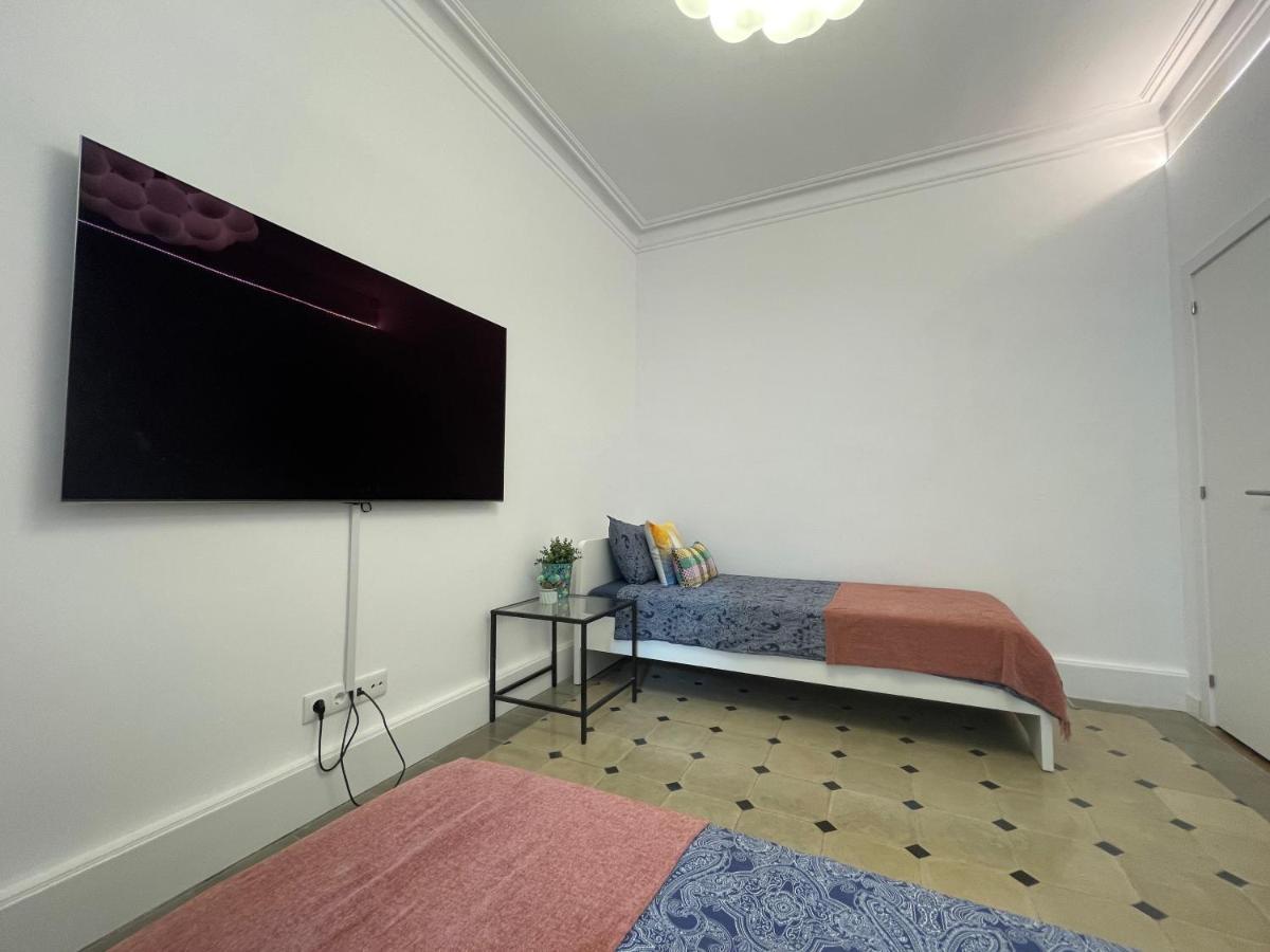 Bcn Centric Rooms Barcelona Exterior photo